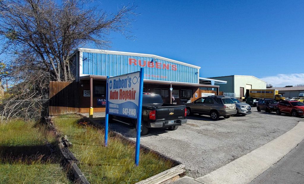 Ruben's main entrance