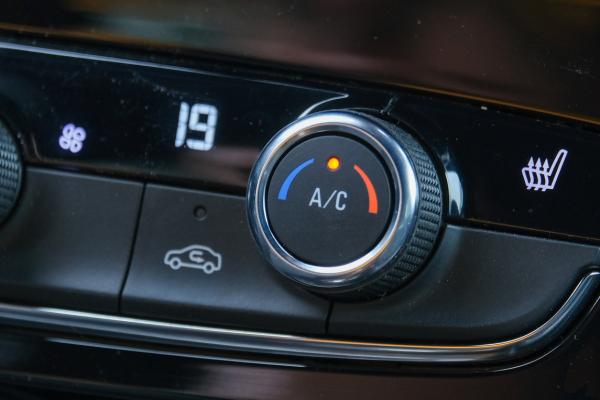 Diagnosing Car AC Issues